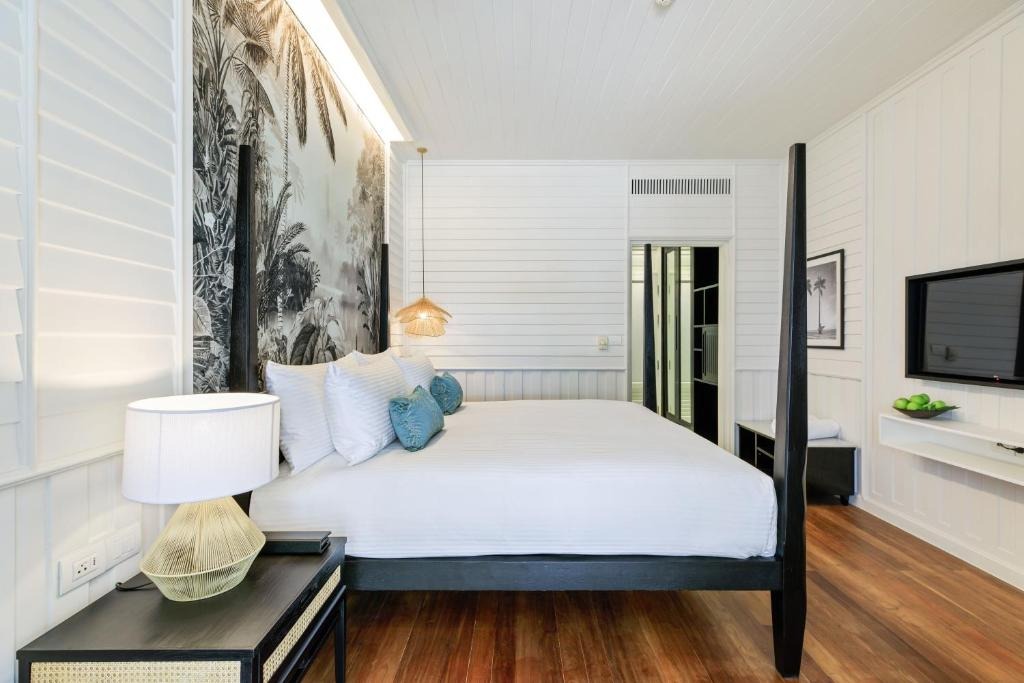 هتل اوتریگر کوه بیچ ریزورت سامویی